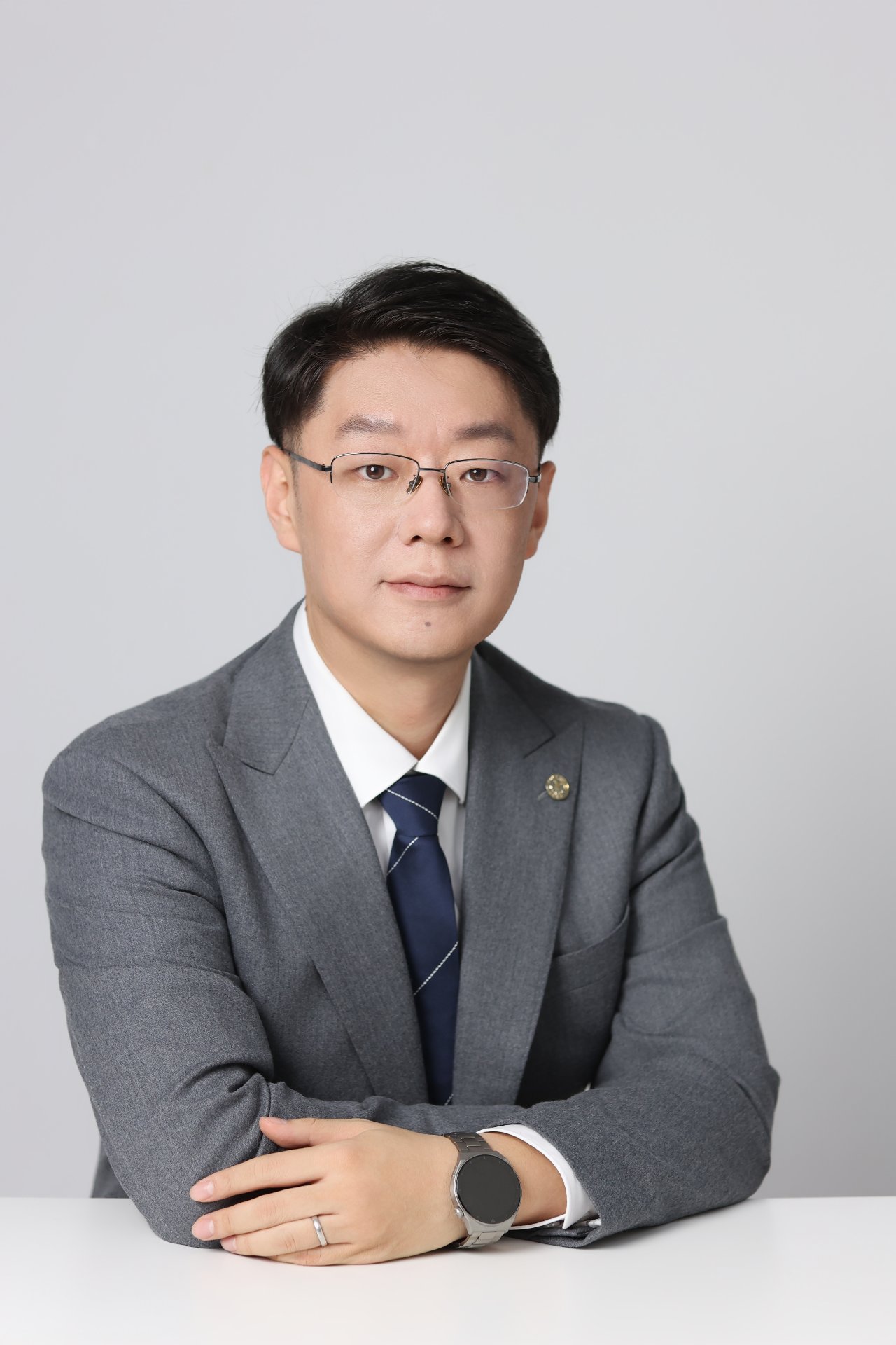 王凯元律师肖像照